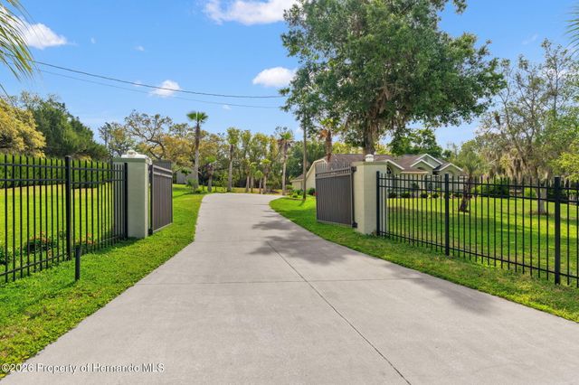 9050 Weeping Willow Street, Brooksville, FL 34613