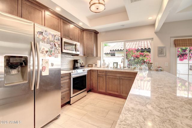 5718 N SCOTTSDALE Road, Paradise Valley, AZ 85253