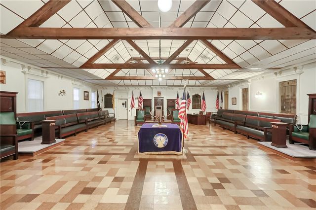 1000 6th Ave, Beaver Falls, PA 15010