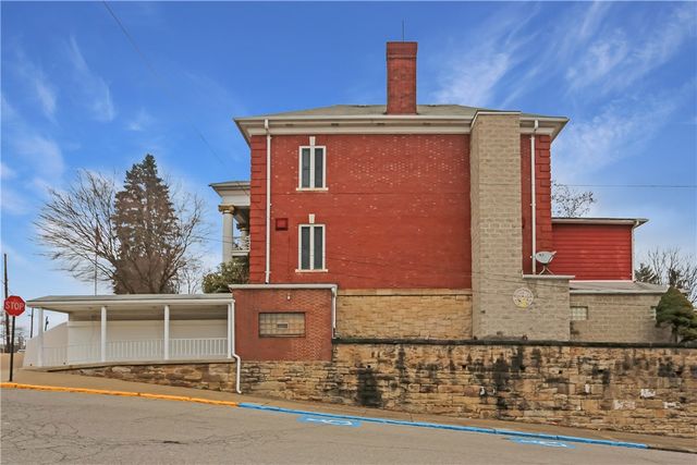 1000 6th Ave, Beaver Falls, PA 15010