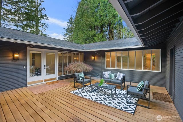 1520 Sycamore Drive SE, Issaquah, WA 98027