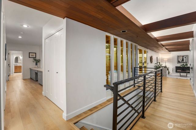 1520 Sycamore Drive SE, Issaquah, WA 98027