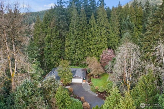 1520 Sycamore Drive SE, Issaquah, WA 98027