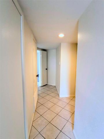 500 Tiki Drive 107, Tiki Island, TX 77554