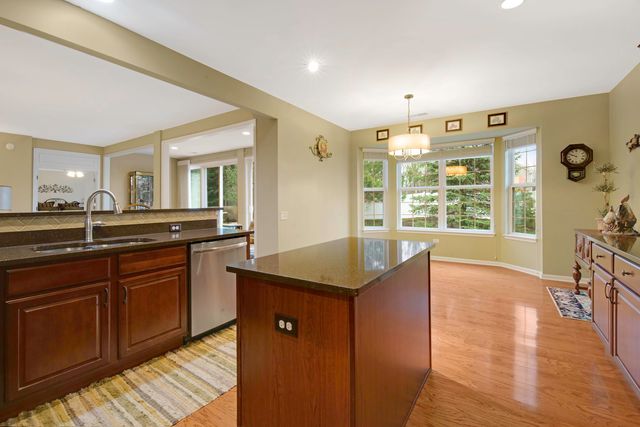 585 Tuscan View Drive, Elgin, IL 60124