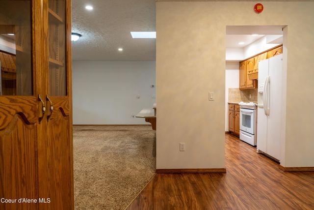 5716 N Parkwood Cir, Coeur D'alene, ID 83815