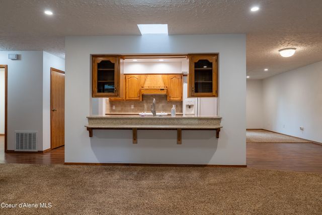 5716 N Parkwood Cir, Coeur D'alene, ID 83815