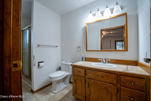 5716 N Parkwood Cir, Coeur D'alene, ID 83815