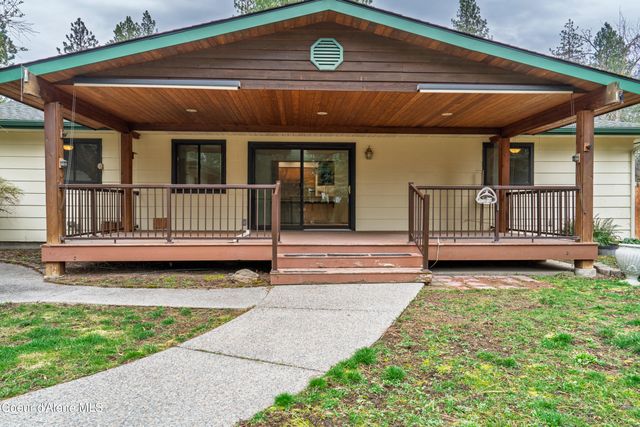 5716 N Parkwood Cir, Coeur D'alene, ID 83815