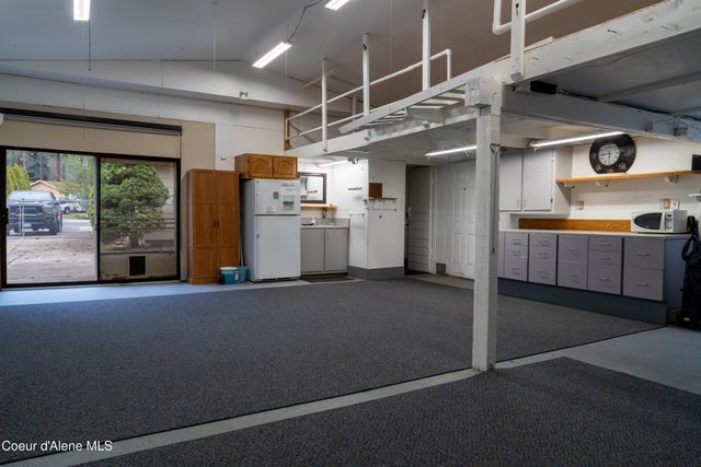 5716 N Parkwood Cir, Coeur D'alene, ID 83815