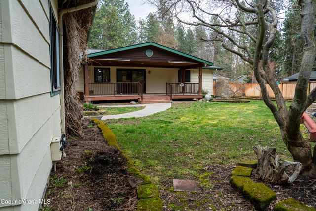 5716 N Parkwood Cir, Coeur D'alene, ID 83815