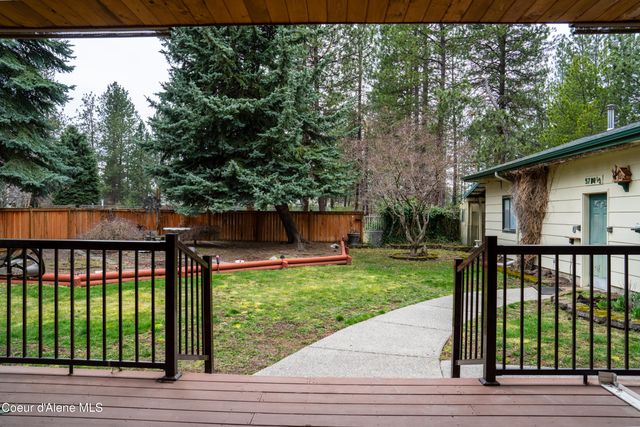 5716 N Parkwood Cir, Coeur D'alene, ID 83815