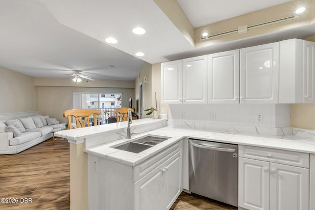 5300 S Atlantic Ave Apt 8206, New Smyrna Beach, FL 32169