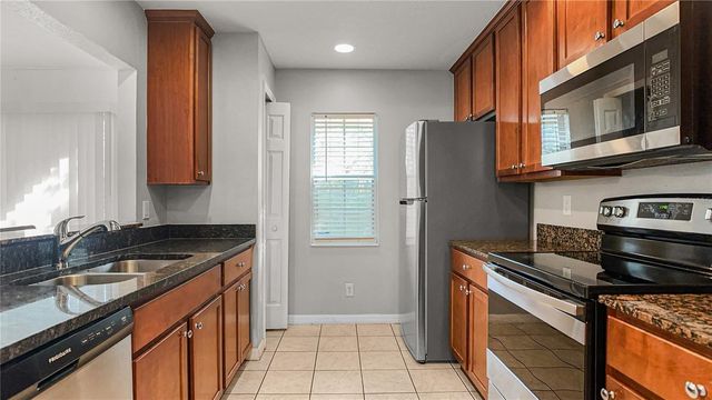 9402 CHARLESBERG DRIVE, Tampa, FL 33635