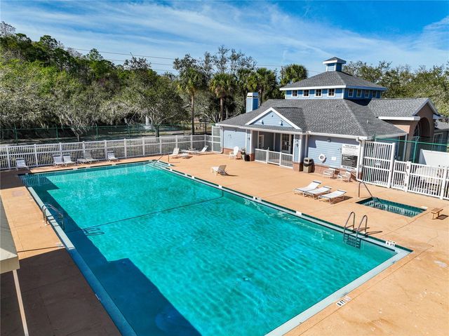 9402 CHARLESBERG DRIVE, Tampa, FL 33635