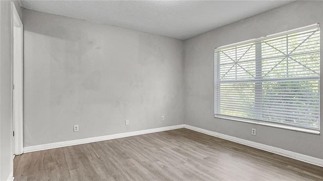 9402 CHARLESBERG DRIVE, Tampa, FL 33635