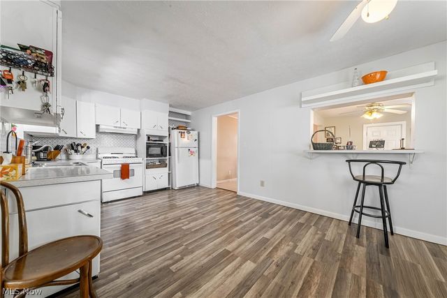 380 Broadway Street, Amherst, OH 44001