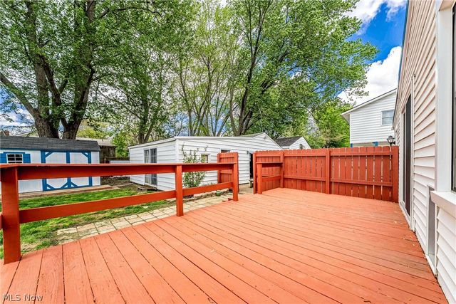 380 Broadway Street, Amherst, OH 44001