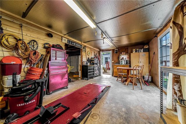 380 Broadway Street, Amherst, OH 44001