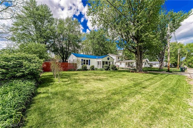 380 Broadway Street, Amherst, OH 44001