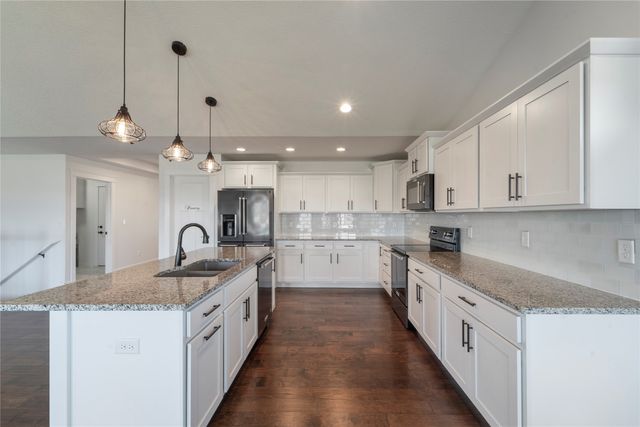 1408 NE 49th Street, Ankeny, IA 50021