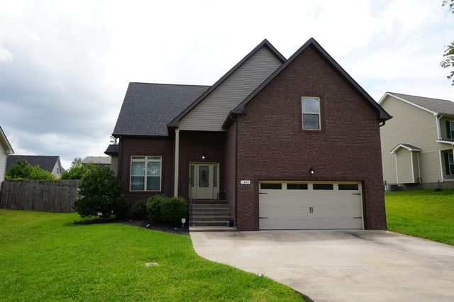 1843 Deerstand Dr, Clarksville, TN 37042