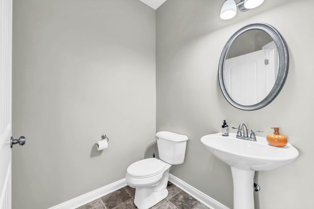 1843 Deerstand Dr, Clarksville, TN 37042