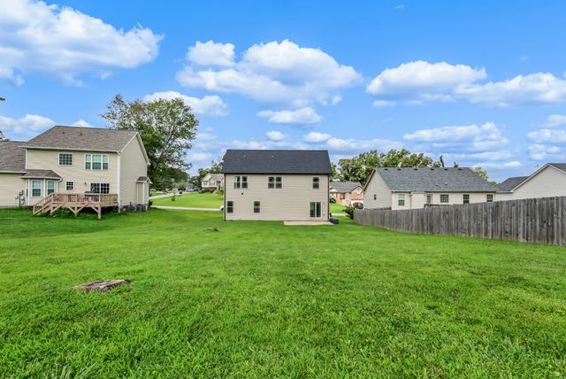 1843 Deerstand Dr, Clarksville, TN 37042