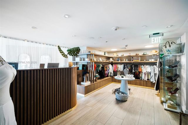 1100 West Ave 819, Miami Beach, FL 33139