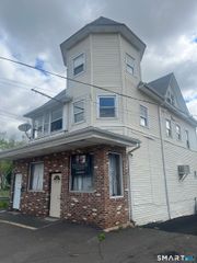 288 Cook Avenue, Meriden, CT 06451