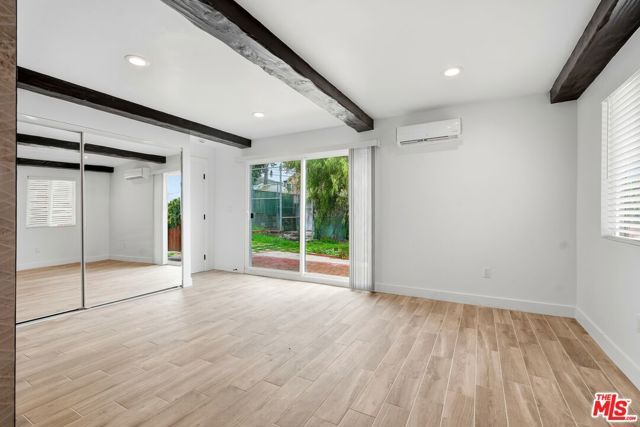 5452 Harcross Drive, Los Angeles, CA 90043