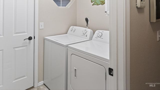 5222 N Joe Robbie Ave, Boise, ID 83713