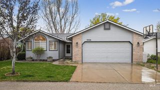 5222 N Joe Robbie Ave, Boise, ID 83713