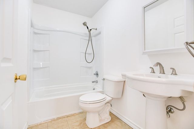 1008 Country Club Road, Ballinger, TX 76821