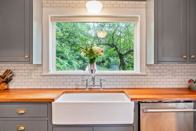 11 Cherry Avenue, Montpelier, VT 05602