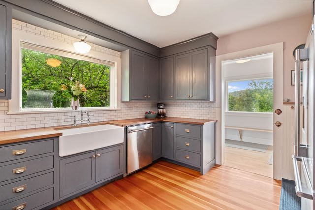 11 Cherry Avenue, Montpelier, VT 05602