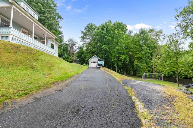 11 Cherry Avenue, Montpelier, VT 05602