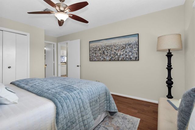 801 River Road 104E, Montgomery, TX 77356