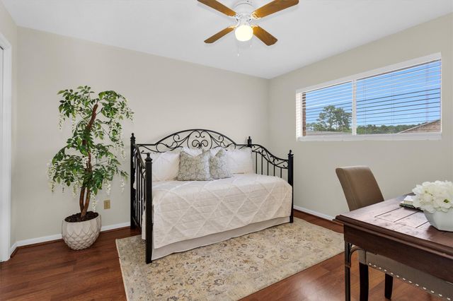 801 River Road 104E, Montgomery, TX 77356
