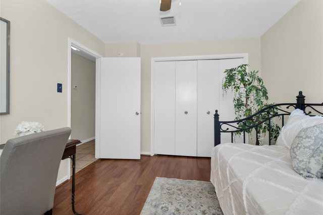801 River Road 104E, Montgomery, TX 77356