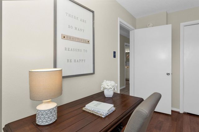 801 River Road 104E, Montgomery, TX 77356