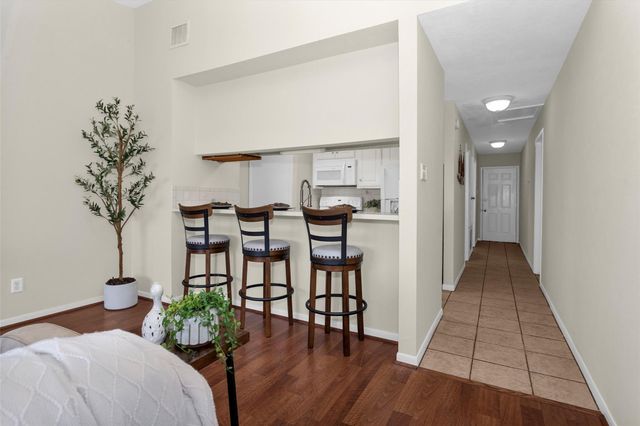801 River Road 104E, Montgomery, TX 77356