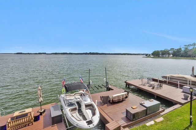 801 River Road 104E, Montgomery, TX 77356