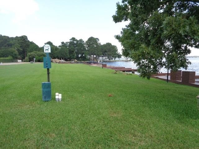 801 River Road 104E, Montgomery, TX 77356