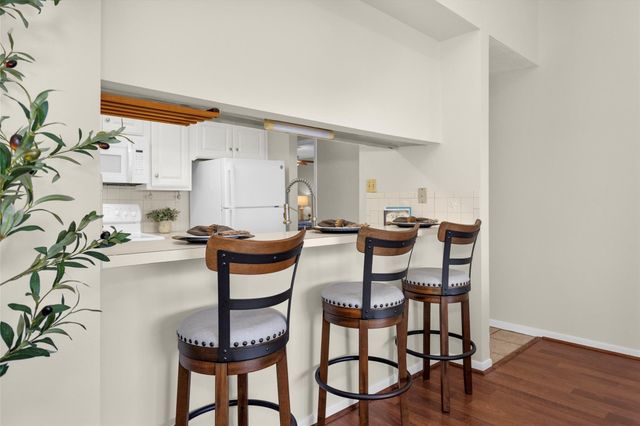 801 River Road 104E, Montgomery, TX 77356