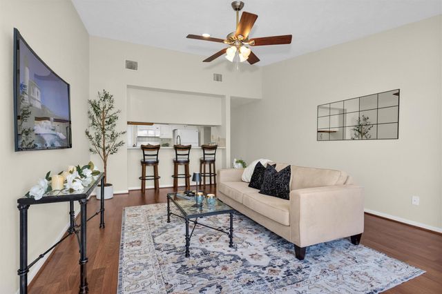 801 River Road 104E, Montgomery, TX 77356
