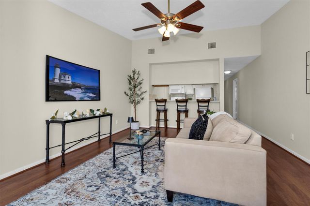 801 River Road 104E, Montgomery, TX 77356