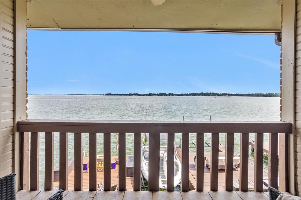 801 River Road 104E, Montgomery, TX 77356