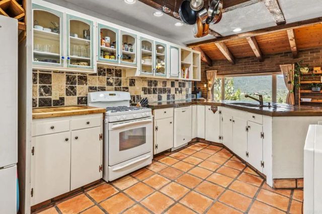 17089 Lawson Valley Road, Jamul, CA 91935
