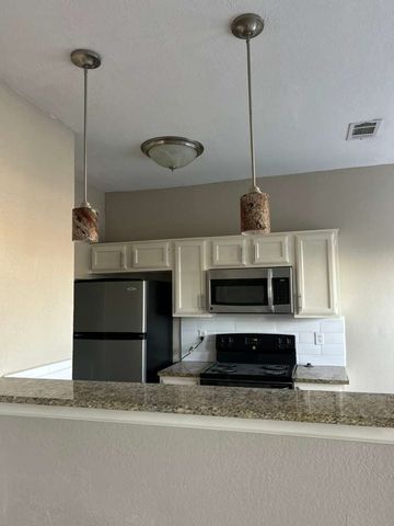 4113 Esters Road 604, Irving, TX 75038